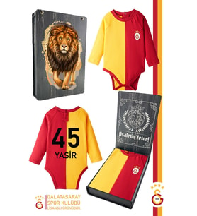 Galatasaray Orijinal Lisanslı Uzun Kol Kişiye Özel Bebek Body Zıbın Hediyelik Ahşap Kutulu (Kırmızı)