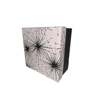 GIPTA DESTA KARE HEDİYE KUTUSU BX3322 A 145x145x85mm - TEKLİ