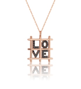 925 ayar Gümüş Siyah taşlı Rose LOVE Yazılı Aşk kolyesi
