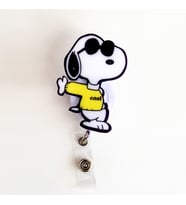 Sarı Kazaklı Snoopy Temalı Yoyo Yaka Kartlığı (Sarı-Beyaz)