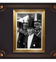 Altın Varaklı Çerçeveli Paspartulu Atatürk Tablo z5035 (Gold)