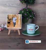 Diş Hekimi Asistanı Fotoğraflı Dekoratif Taş, Ahşap Altlıklı Türk Kahvesi Fincanı Hediye Diş Hekimi Asistanına Hediye (Model 9)
