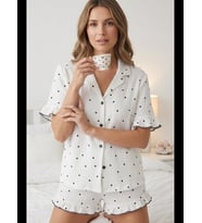Night Ayıcık Desenli Fırfır Detaylı Şortlu Pijama Takımı 8073