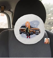 BK Gift Kişiye Özel Plakalı Kadın Peugeot 3008 Karikatürlü Yuvarlak Araç Koltuk Yastığı-2