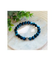 Mavi Kaplan Gözü ve OM Sembolü Denge ve Huzur: Unisex Doğal Taş Bileklik