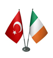 Masa Üstü İrlanda Bayrağı Türk Bayrağı İkili Krom Direk Masa Bayrak Seti