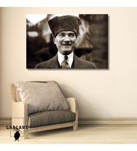 Tekli Yatay Kanvas Duvar Tablosu Gülen Atatürk