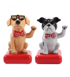 Güneş Enerjili Sallanan Köpek Figürü
