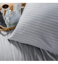 Clasy %100 Pamuk Saten Çift Kişilik Lastikli Çarşaf + 2 Adet Yastık Kılıfı 180 x 200