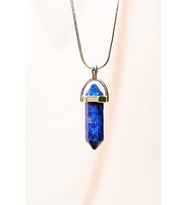 Lapis Lazuli Doğal Taşı Zincirli El Yapımı Tasarımlı Kolye Uç: 3,5 cm Zincir: 20 cm Kutulu