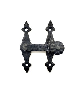Antika Tarz Dekoratif Pirinç Kapı, Pencere Mandalı - 82x65 mm, Oksit