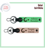 Vefa Temalı – Çocuk Ve Ayyıldız Desenli 2’li Kişisel Anahtarlık Hediye, F Yeşil-Yavru Ağzı