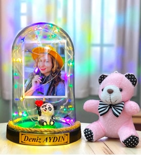 Kişiye Özel Renkli Led Işıklı Biblolu Fanus ve Pembe Peluş Ayıcıklı Anahtarlık (Model 8)