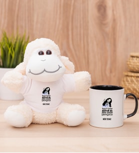 Kişiye Özel Herkes Delirdi Tasarım Esprili Peluş Koyun ve Siyah Kupa