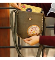 Cin Ayşe Figürlü Çapraz Örgülü Kol Çantası Etnik Bohem Style - Yesil