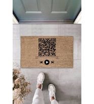 Dormot Modern Dijital Baskı - Kişiye Özel Spotify QR Kodlu Kişiye Özel Kapı Önü Paspası (Bej)