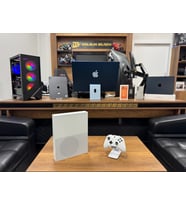 Microsoft Xbox One S Dijital Sürüm Tek Kol Oyun Konsolu (İKİNCİ EL)