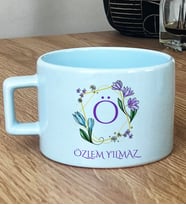 Kişiye Özel Çiçekli Ö Harfli Hediye Pastel Fincan İsim Soyisim Yazılı (Mavi)