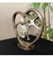 Kalp İçinde Romantik Sevgili Çift