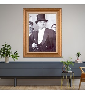 Altın Paspartulu Atatürk  Çerçeveli Tablo C284 (Gold)