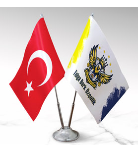 Sarı Kanaryalar ve Türk Bayrağı Yan Yana: Masaüstü Bayrak Takımı