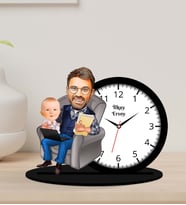Kişiye Özel Karikatürlü Baba-Oğul Ahşap Biblo Masa Saati