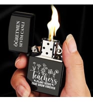 Kişiye Özel İsimli Benzinli Siyah Zippo Çakmak Öğretmenler Günü Öğretmen Hediye Baskılı