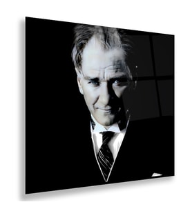 Kravatlı Atatürk Cam Tablo