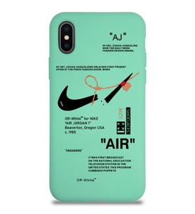 Apple iPhone XS Max Uyumlu Lansman Kılıf Sneakers Tasarımlı Altı Kapalı İçi Kadife Kaplı  Kapak (Şeffaf)