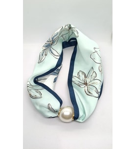 Buz Mavisi Çiçek Desenli İncili Fular Kolye (44 cm)