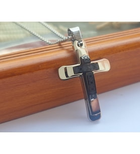 voyageaccessory Şıklığın ve İnancın Simgesi Minimal Tasarımlı Siyah Gümüş Renk Haç Kolye