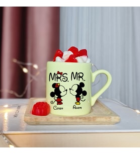 Mickey & Minnie Mouse Sevgili Eş Tasarımlı Kişiye Özel Sarı Türk Kahvesi Fincanı