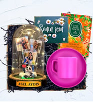 İsimli, 3 Fotoğraflı ve Işıklı Fanus & Pembe Kahve Fincanı  Kişiye Özel Premium Set (Model 4)