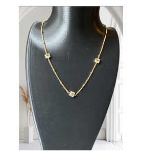 Çelik Gold Minimal Kare Taşlı Dorikalı Kolye