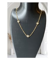 Çelik Gold Minimal Kare Taşlı Dorikalı Kolye