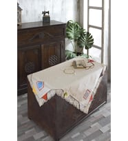 Buldan Keteni Dantelli Üçgen Yamalı İşlemeli Masa Örtüsü (Natural)