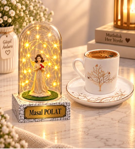 Hayat Ağacı Tasarımlı Kahve Fincanı ve Kişiye Özel Yazılı LED Şans Melekli Fanus