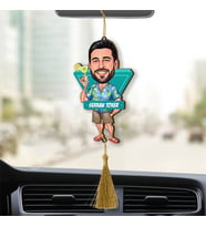 Tatildeki Adam Karikatürlü Ahşap Dikiz Ayna Araba Süsü