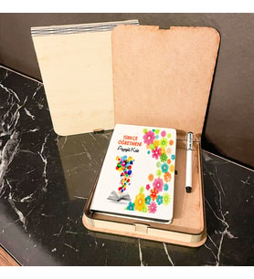Türkçe Öğretmeni Ahşap Kutulu Defter Kalem Set 004