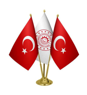 Masa Üstü Sanayi Bakanlığı Bayrağı Türk Bayrağı Üçlü Pirinç Direk Masa Bayrak Seti
