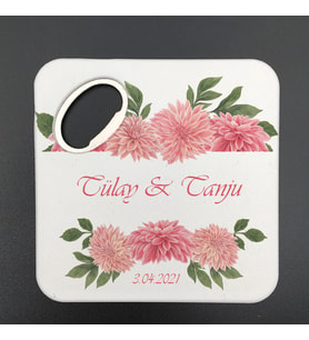 UV Baskılı Kare Açacak Magnet Bardak Altlığı Nikah Hatırası Beyaz Fon Pembe Çiçek Desenli 30 Adet