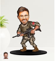 Kişiye Özel En Büyük Asker  Karikatürlü  Mdf Biblo (Çok Renkli)