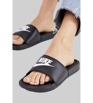 Nike Futura Benassi Slide Black Kadın Siyah Terlik Tek Bantlı