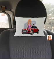 BK Gift Kişiye Özel Plakalı Kadın Mini Cooper Karikatürlü Dikdörtgen Araç Koltuk Yastığı-1