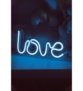 Çocuk Odası İçin Neon Led Işıklı Love Yazılı Masaüstü Tablo 20x10 cm (Krem)