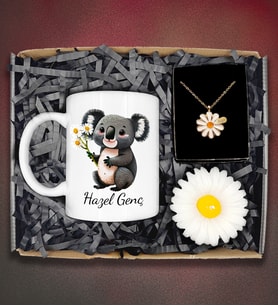 Kişiye Özel Papatya Kolye&Kişiye Özel Koala Kupa&Papatya Mum Hediye Seti