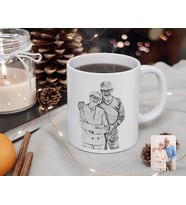 BK Gift Kişiye Özel Tam Boy Karakalem Büyükanne ve Büyükbaba Karikatürlü Beyaz Kupa Bardak-1