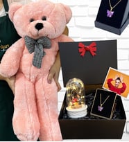 Büyük Boy Pembe Peluş Ayıcık ve Kelebek Kolyeli Fotoğraflı Hediye Kutusu - Premium Set (Model 6)