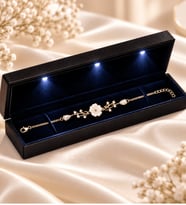 925 Ayar Gümüş Takı Seti Mor Ametist Taşlı Lotus Kolye ve Gold Manolya Çiçeği Bileklik Işıklı Kutulu