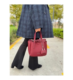 Kadın Yeni Sezon 3 Bölmeli Yumuşak Deri Lüks Ve Şık Dokunuş El & Omuz Çantası Shoulder Bag (STD)